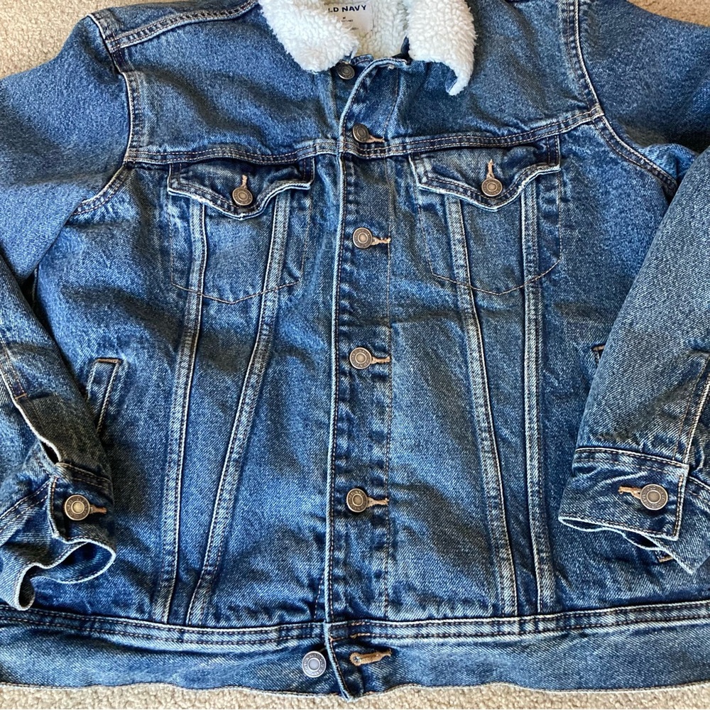 Old Navy Denim Jean Jacket with White Sherpa Lining - size M